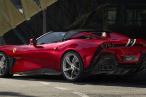 Ferrari SP51 ใหม่ ! สั่งทำพิเศษ คันเดียในโลก บนพื้นฐาน 812 GTS