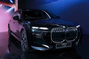 ใหม่ NEW BMW i7 2023-2024 ราคา BMW i7 ตารางผ่อน-ดาวน์