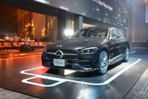 Mercedes-Benz เปิดตัว C-Class ใหม่เวอร์ชันปลั๊กอินไฮบริด พร้อมด้วย Vito รถตู้พรีเมียมรุ่นใหม่ล่าสุด