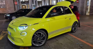2023 Abarth 500 EV หลุดก่อนเปิดตัว 22 พฤศจิกายนนี้