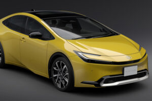 ใหม่ All-New Toyota Prius เปิดตัวแล้ว! ดีไซน์สปอร์ตกว่าเดิม มีทั้งรุ่น HEV และ PHEV จ่อบุกตลาดเร็ว ๆ นี้