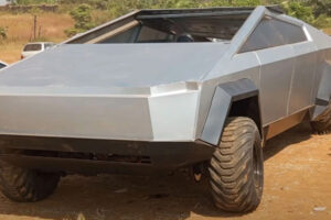 ของจริงรอนาน ! พบ Tesla Cybertruck สร้างเลียนแบบ ในอินเดีย