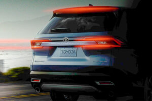 ใหม่ Toyota Grand Highlander รถยนต์ SUV เบาะนั่ง 3 แถวขนาดใหญ่ พร้อมระบบส่งกำลัง Hybrid Max เตรียมเปิดตัว 8 กุมภาพันธ์ 2023