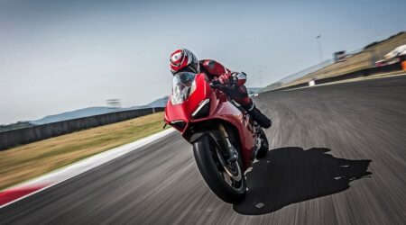 ใหม่ New Ducati Panigale 2023-2024 ราคา ดูคาติ พานิกาเล่ ตารางผ่อน-ดาวน์