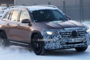 Mercedes-Benz GLB รุ่นปรับโฉมปี 2024 ถูกพบขณะทดสอบ ก่อนเปิดตัว