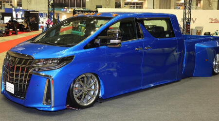 Toyota Alphard + Hilux ดัดแปลงโดยนักศึกษาญี่ปุ่น โชวตัวที่งาน Tokyo Auto Salon