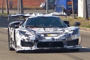 ทายาท LaFerrari ที่จะเปิดตัวในเดือนตุลาคม ปี 2024 ถูกพบในระหว่างการทดสอบ
