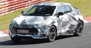 Toyota C-HR 2024 เผยสไตล์รถแนวคิดสุดล้ำใน Spy Shot