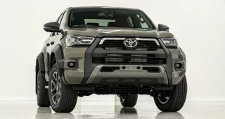 Toyota HiLux และ Fortuner จะได้รับขุมพลังไฮบริดในปี 2024