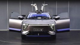 HiPhi Y มาพร้อมประตูแบบ Gull-wing วิ่งได้ถึง 560 กม. ในราคา 1.8 ล้านบาท