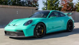 Porsche 911 GT3 ปี 2022 พลิกโฉมใหม่สีเขียวมิ้นท์ในการประมูล BAT