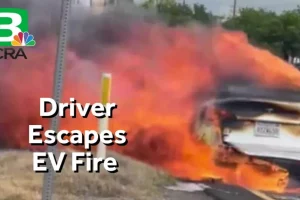 Tesla Model Y เกิดไฟลุกไหม้บนทางหลวงแคลิฟอร์เนีย