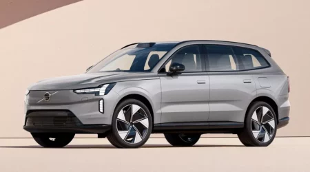 Volvo EX90 และ Polestar 3 เลื่อนการเปิดตัวหลังพบปัญหาด้านซอฟต์แวร์