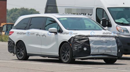 Honda Odyssey ปี 2024 เผยภาพ Spyshot ปรับดีไซน์ด้านหน้าและด้านท้ายใหม่ อาจเปิดตัวเร็ว ๆ นี้