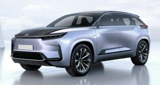Toyota เตรียมสร้างรถ SUV ไฟฟ้า 100% เบาะนั่ง 3 แถวรุ่นใหม่ ในปี 2025