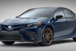 Toyota Camry SE Nightshade เปิดตัวในอเมริกา พร้อมรูปลักษณ์ที่ดุดันยิ่งขึ้น