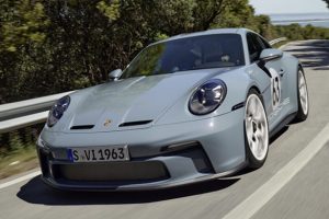 Porsche 911 S/T เครื่องยนต์ 6 สูบ 4.0 ลิตร 525 แรงม้า เกียร์ธรรมดา 6 สปีด มีแค่ 1,963 คัน