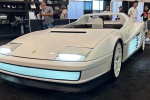 Ferrari Testarossa ร่างคัสตอมโรดสเตอร์ไฟฟ้า โชว์ตัวในอเมริกา