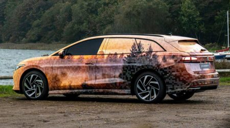 Volkswagen ID.7 Tourer เผยภาพทีเซอร์ และข้อมูล ก่อนเปิดตัวปี 2024