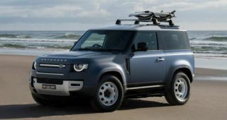 Land Rover Defender Pacific Blue Edition "รุ่นพิเศษเพียง 15 คัน" สะท้อนวัฒนธรรมการโต้คลื่นของออสเตรเลีย