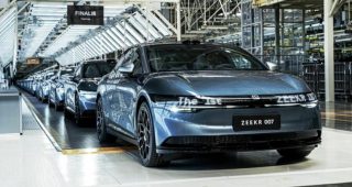 ZEEKR 007 รถ Sedan EV ขุมกำลัง 415-637 แรงม้า ชาร์จ 15 นาที วิ่งได้ 500 กม. เริ่มต้นที่ 1,100,000.-