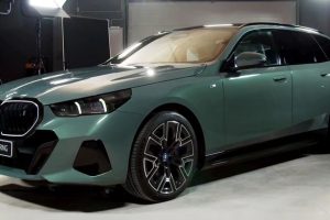 หลุดภาพคันจริง BMW i5 Touring ก่อนเปิดตัว