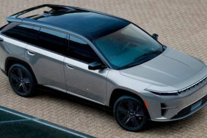 Jeep เผลอปล่อยภาพ Wagoneer S EV รุ่นผลิตจริง ก่อนเปิดตัว