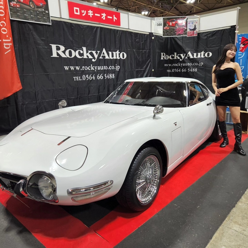 Toyota 2000GT Replica ของ Rocky Auto กลับมาอีกครั้งในรูปแบบคูเป้และเปิดประทุน พร้อมเครื่องยนต์