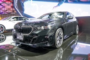 ใหม่ BMW Series 5 2025-2026 ราคา 520d, 530e ตารางผ่อน-ดาวน์