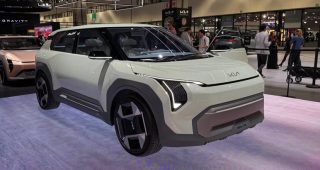 KIA แพลน เปิดตัวรถยนต์ไฟฟ้า BEV ใหม่ 15 รุ่น ภายในปี 2027 และจะมีรถยนต์ Hybrid รุ่นใหม่ 6 รุ่น ที่เปิดตัวในปี 2024
