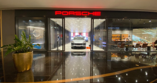 Porsche Studio Bangkok ICONSIAM ชั้น 1 / ศูนย์ ปอร์เช่ ไอคอนสยาม