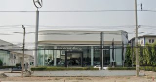 Mercedes-Benz Petcharat นครปฐม