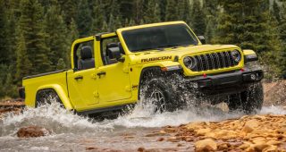 Jeep ยืนยัน Gladiator 4xe ระบบส่งกำลังปลั๊กอินไฮบริด PHEV จะมาในปี 2025