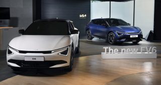 2025 KIA EV6 รุ่นปรับโฉมใหม่ เปิดตัวแล้ว! มาพร้อมลุคใหม่สปอร์ตยิ่งขึ้น ภายในที่ทันสมัย และแบตเตอรี่ใหม่ 84 kWh ขับได้ไกลขึ้น ชาร์จ 10-80% ในเวลาเพียง 18 นาที