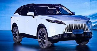 เปิดตัว OMODA 7 รถ SUV สไตล์สปอร์ตคูเป้ พร้อมขุมพลัง 1.5T GDi PHEV ระยะทางรวมเต็มระบบ 1,250 กม.