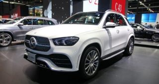 ใหม่ Mercedes-Benz GLE 300 d 4MATIC AMG Dynamic 2023 ราคา-ตารางผ่อน-ดาวน์
