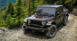 2024 Jeep Gladiator Limited Edition พร้อมชุดแต่งจาก Mopar มีแค่ 250 คัน ราคา 2,580,000.-