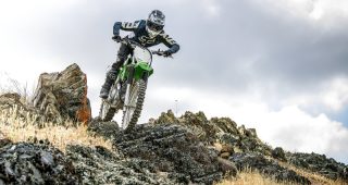 ใหม่ KAWASAKI KLX230R 2024-2025 ราคา คาวาซากิ KLX230R ตารางผ่อน-ดาวน์