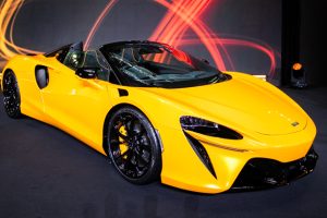 McLaren Bangkok เปิดตัว 'Artura Spider' ซูเปอร์คาร์ไฮบริดแรงทะลุ 700 แรงม้า พร้อมหลังคาเปิดประทุนสุดล้ำ