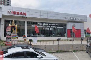 Nissan รัตนาธิเบศร์ นนทบุรี