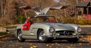 Mercedes-Benz 300SL Gullwing ปี 1957 ขายประมูลเกือบ 70 ล้านบาท
