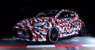 Toyota แอบทดสอบ MR2 รุ่นใหม่ผ่าน GR Yaris ที่มีเครื่องยนต์กลางลำหรือไม่?