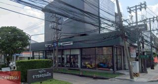 Vespa สะพานใหม่