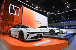 ZEEKR ตอกย้ำแบรนด์รถยนต์ไฟฟ้าพรีเมียม เปิดจอง ZEEKR 7X และ ZEEKR 009 มอเตอร์เดี่ยว 7 ที่นั่งครั้งแรก ที่ Motor Show 2025
