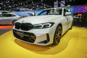 ใหม่ New BMW Series 3 2023 ราคา 320d, 330e ตารางผ่อน-ดาวน์