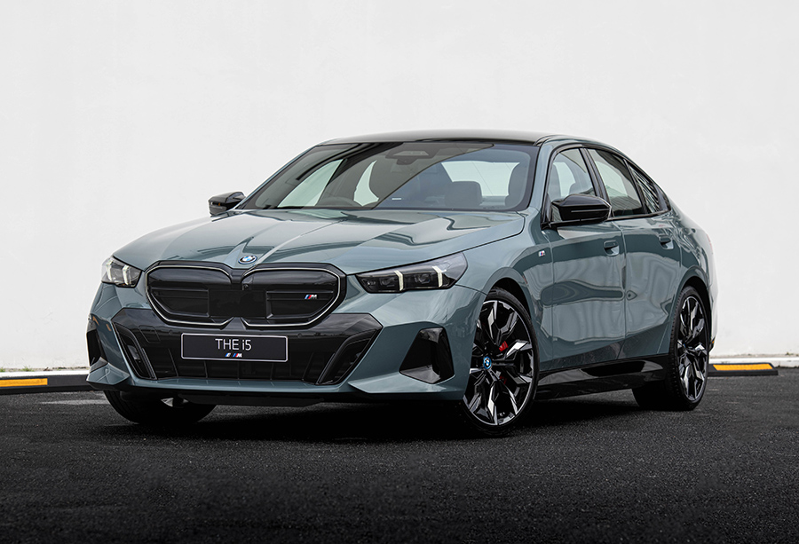 BMW i5 M60
