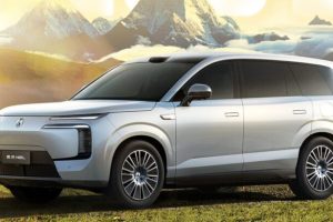 เผยโฉม Denza N8L รถ SUV หรู ขุมพลัง PHEV 751 แรงม้า วิ่งไฟฟ้าล้วนไกล 170 กม. เตรียมวางขายภายในปีนี้ คาดเริ่มที่ 1,590,000.-