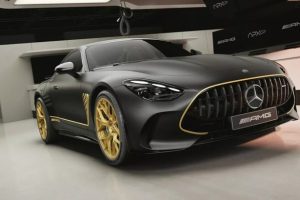 Mercedes-Benz เปิดตัว AMG GT รุ่นพิเศษ ฉลองหนัง F1 ของ Brad Pitt!