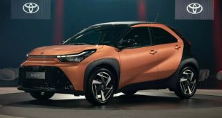 Toyota Aygo X รุ่นใหม่! เสริมหล่อ + ไฮบริด พร้อมเวอร์ชัน GR Sport สุดจี๊ด!