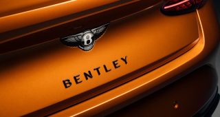 Bentley เปิดตัวรุ่นพิเศษ “Black Edition” ทั้ง Continental GT และ Flying Spur – ดุดัน แรงจัด ไฮบริด 680 แรงม้า! มีแค่ 400 คันเท่านั้น